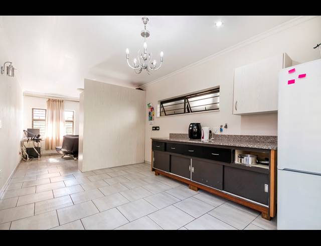1 BEDROOM APARTMENT RENTED IN GALLO MANOR